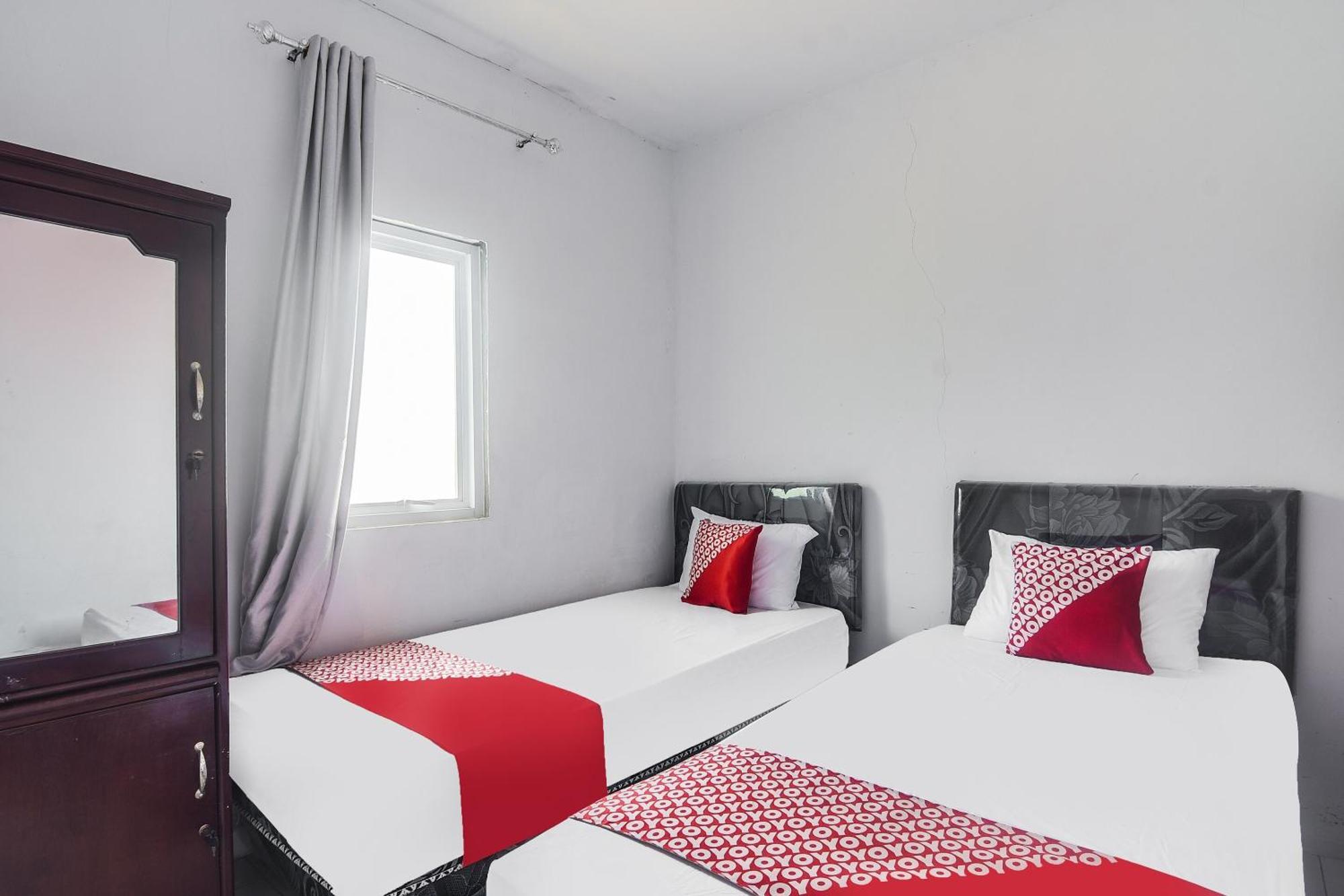 Spot On 92000 3m Kost Dan Hotel Manado