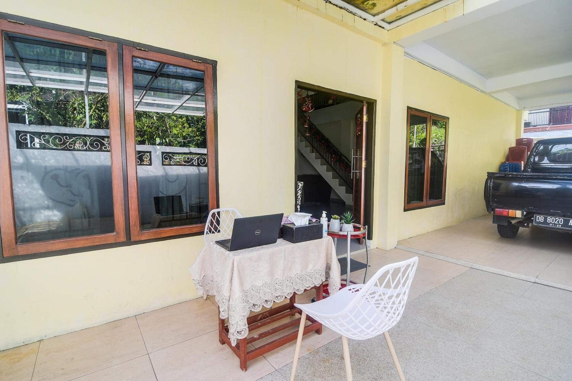Hotel Spot On 92000 3m Kost Dan